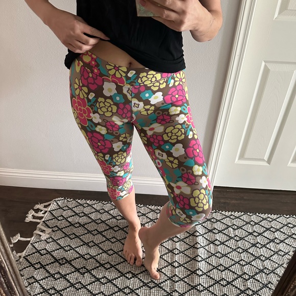 Brazilian Cropped Leggings Size Small floral colorful - Picture 8 of 8